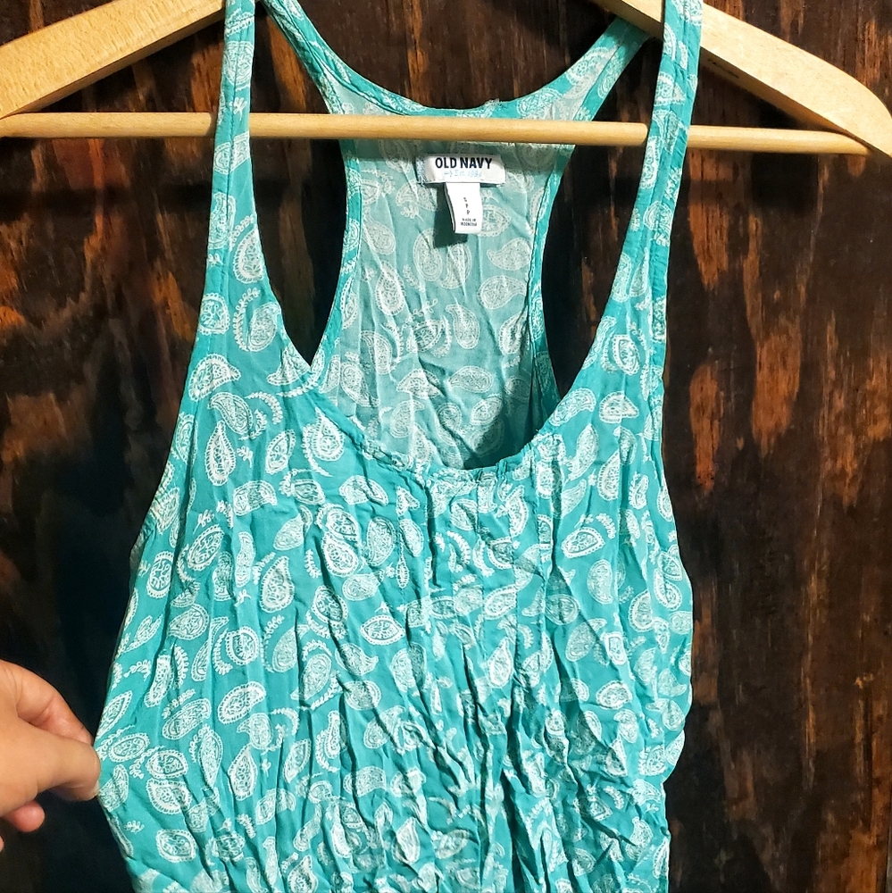 Bundle- Tank Top - Picture 2 of 8